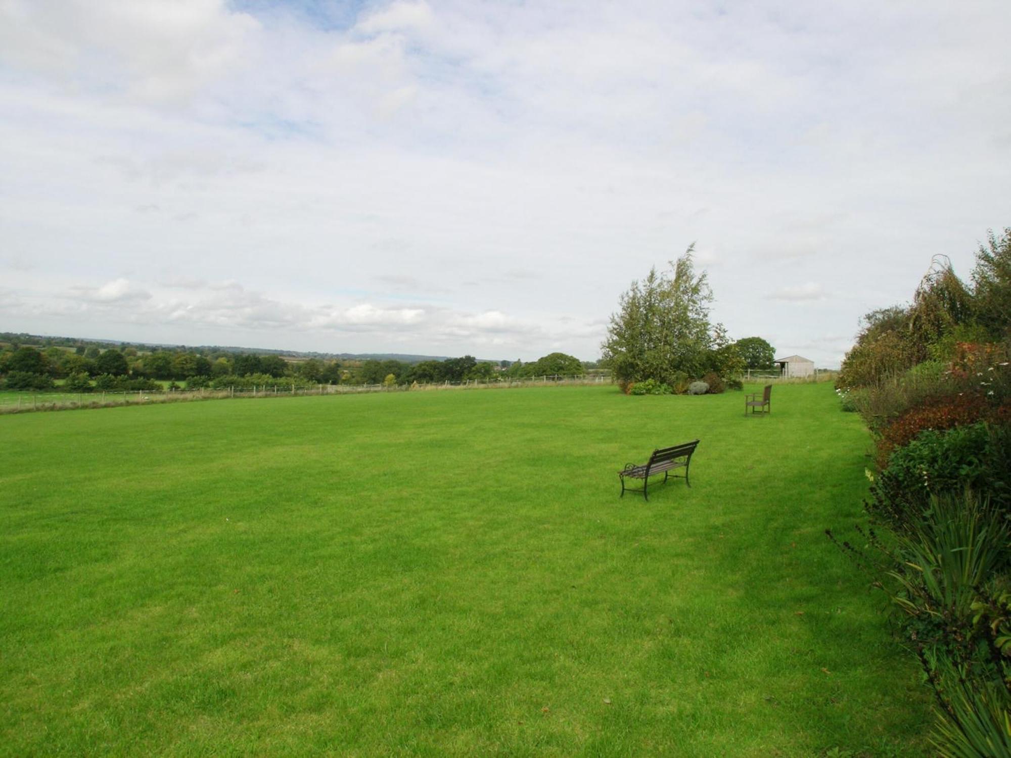 Abbotts Ball Farm Potterne Exterior photo